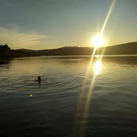 Ziva Pod Babou Horou