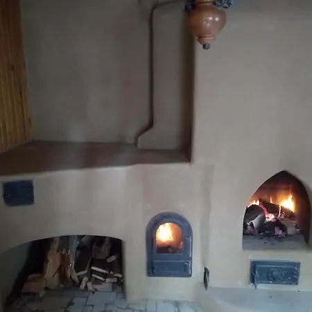 Ziva Pod Babou Horou