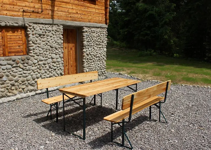 Ziva Pod Babou Horou Orman Evi